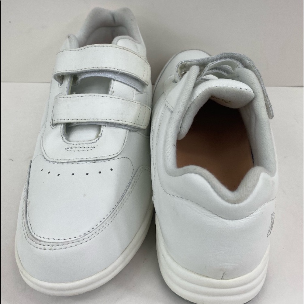 PW MINOR PERFORMANCE WALKER FOR WOMEN SIZE 9M.